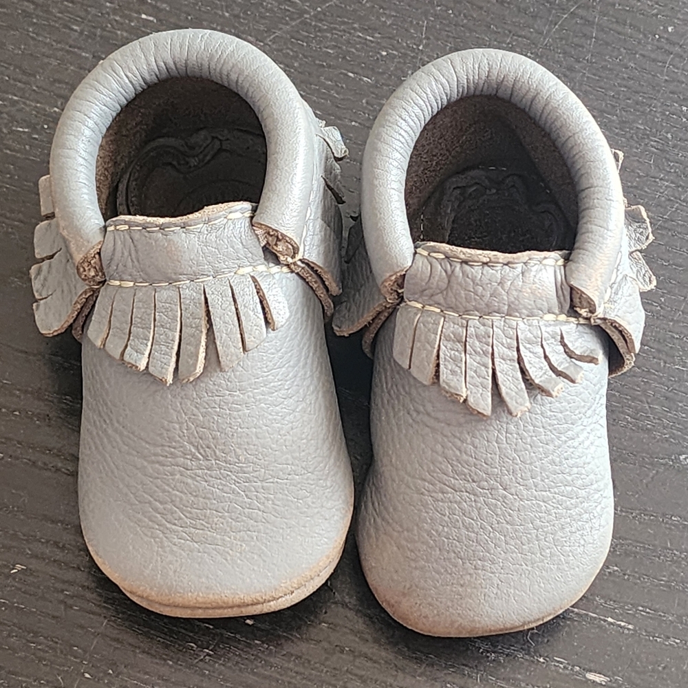 Freshly Picked Grey leather moccasins 3